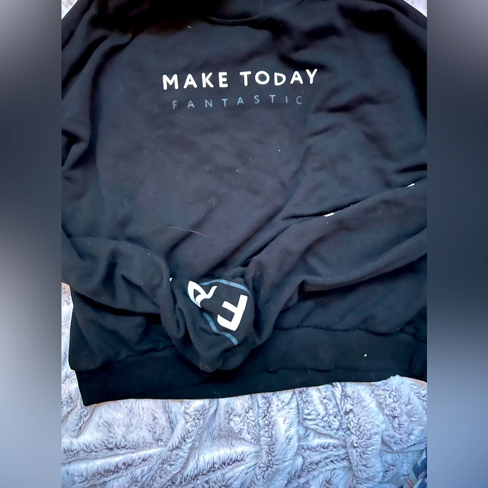 H&M-  Black / make today fantastic /medium/ sweatshirt